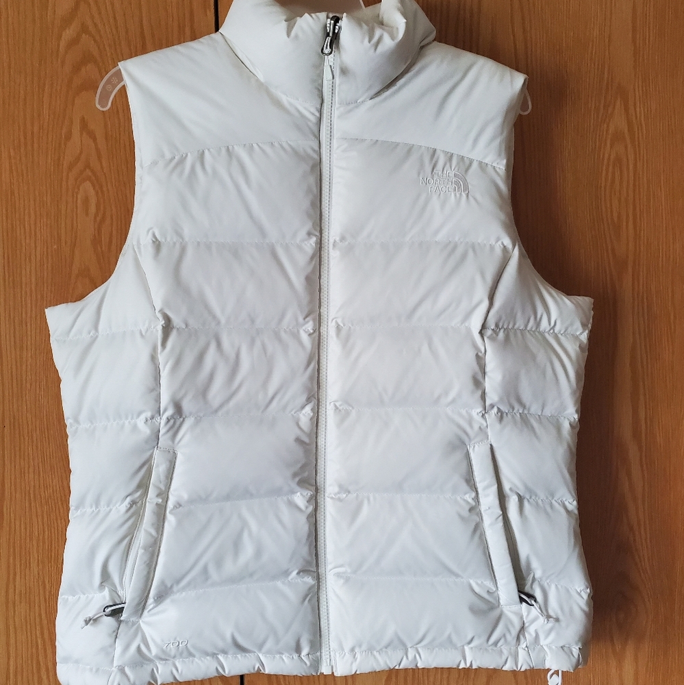 Womens 700 North face vest